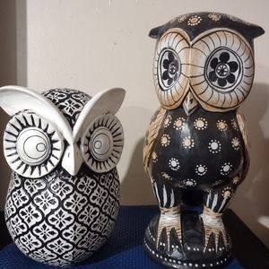 Owl decor statues